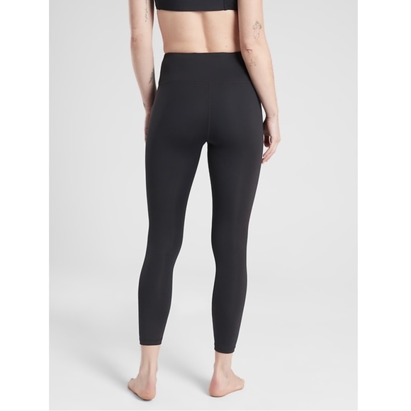 NWT Athleta Offshore 7/8 Paddle Tight Solid Black - Picture 2 of 3